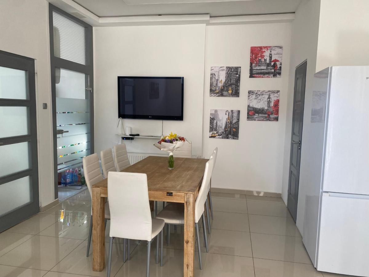 Luxury Apartment In The Centre Ac Parking Garden Budapeşte Dış mekan fotoğraf